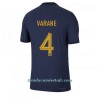 Camiseta de fútbol Francia Raphael Varane 4 Primera Equipación Mundial 2022 - Hombre